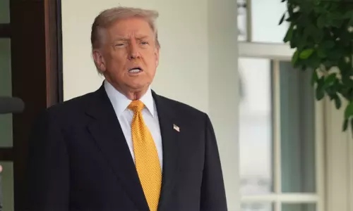 அமெரிக்கர்களுக்கு ஜாக்பாட்; அதிரடி அறிவிப்பை வெளியிட்ட டிரம்ப் அமெரிக்கர்களுக்கு ஜாக்பாட்; அதிரடி அறிவிப்பை வெளியிட்ட டிரம்ப்