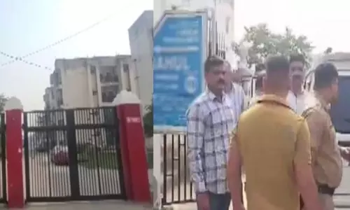 360 கிலோ வெடிபொருட்கள், ஏ.கே.-47 பறிமுதல்: காஷ்மீர் டாக்டர் கைது; பயங்கரவாத சதி முறியடிப்பு 360 கிலோ வெடிபொருட்கள், ஏ.கே.-47 பறிமுதல்: காஷ்மீர் டாக்டர் கைது; பயங்கரவாத சதி முறியடிப்பு