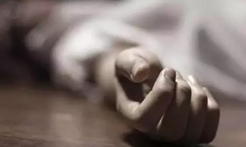 மகள் இறந்த துக்கத்தில் தாய் தீக்குளித்து தற்கொலை