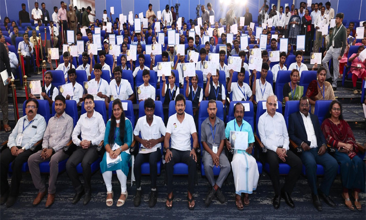 வெற்றி நிச்சயம் திட்டத்தில் திறன் பயிற்சி பெற்ற 170 பேருக்கு சான்றிதழ், பணி நியமன ஆணை: உதயநிதி ஸ்டாலின் வழங்கினார்