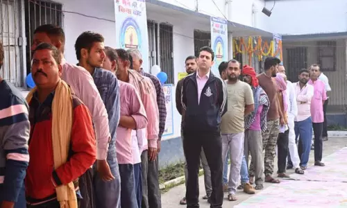 பீகாரில் 2-ம் கட்ட வாக்குப்பதிவு நிறைவு; 5 மணி நிலவரப்படி 67.14 சதவீத வாக்குகள் பதிவு பீகாரில் 2-ம் கட்ட வாக்குப்பதிவு நிறைவு; 5 மணி நிலவரப்படி 67.14 சதவீத வாக்குகள் பதிவு