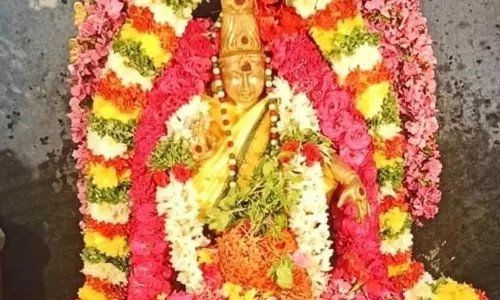 வேலாயுதம்பாளையம் ஐயப்ப சுவாமி கோவிலில் சிறப்பு வழிபாடு