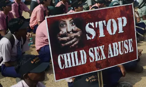 சிறுமி பாலியல் வன்கொடுமை; தலைமறைவாக இருந்த தந்தை கைது