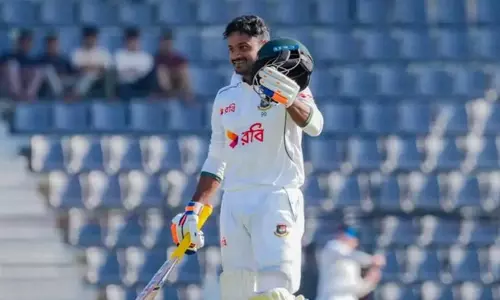 அயர்லாந்துக்கு எதிரான முதல் டெஸ்ட்: வலுவான நிலையில் வங்காளதேசம்