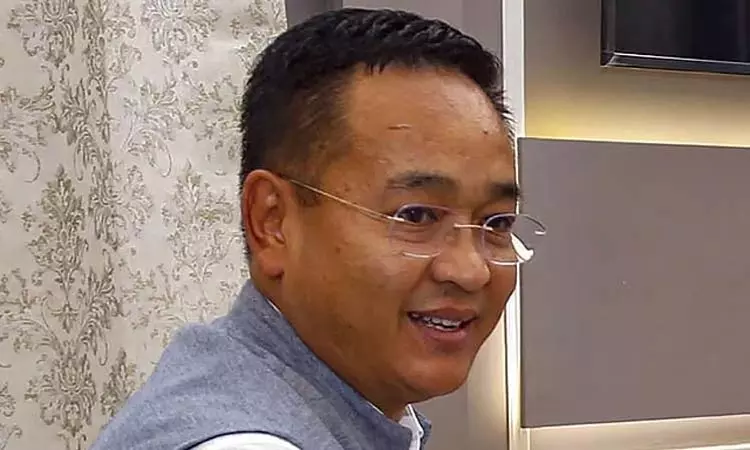 சிக்கிம் முதல்-மந்திரிக்கு திடீர் உடல்நலக்குறைவு ; மருத்துவமனையில் அனுமதி