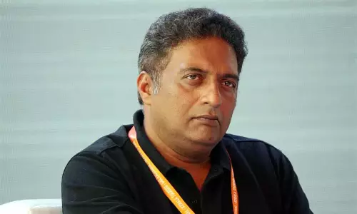 தெரிந்து செய்தாலும் தெரியாமல் செய்தாலும் தவறு தவறுதான்: நடிகர் பிரகாஷ்ராஜ்