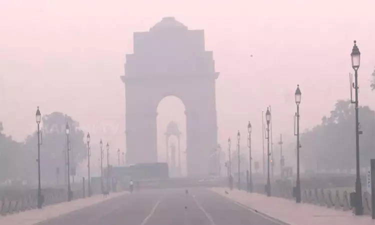 டெல்லியில் காற்று மாசு; சுப்ரீம் கோர்ட்டு கவலை - வழக்கறிஞர்கள் காணொலி மூலம் ஆஜராக அறிவுறுத்தல்