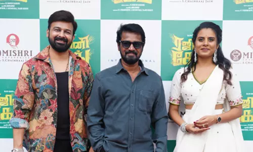 சக நடிகரின் தங்க சங்கிலியை அறுத்த நடிகை