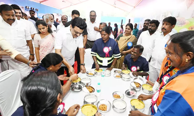தூய்மை பணியாளர்களுக்கு உணவு வழங்கும் திட்டம்: தொடங்கி வைத்தார் முதல்-அமைச்சர் மு.க.ஸ்டாலின்