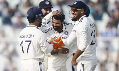 டெஸ்ட் கிரிக்கெட்: 4,000+ ரன்கள், 300+ விக்கெட்டுகள்.. மாபெரும் சாதனை படைத்த ஜடேஜா