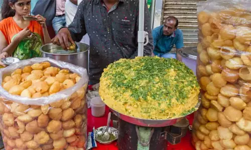 பானிபூரி கடைகளுக்கும் உணவு பாதுகாப்புத்துறை உரிமம் கட்டாயம்
