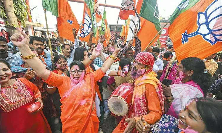 பீகார் தேர்தலில் போட்டியிட்ட 25 மந்திரிகள் வெற்றி - ஒருவர் தோல்வி பீகார் தேர்தலில் போட்டியிட்ட 25 மந்திரிகள் வெற்றி - ஒருவர் தோல்வி