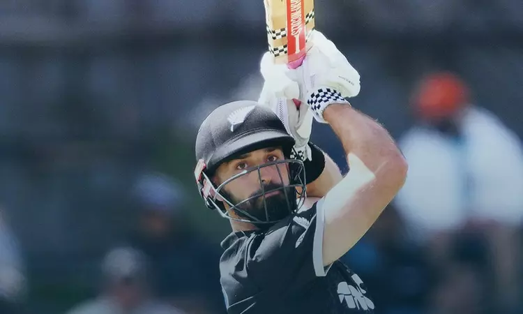 டேரில் மிட்சேல் சதம்...வெஸ்ட் இண்டீஸ் அணிக்கு 270 ரன்கள் இலக்கு நிர்ணயித்த நியூசிலாந்து டேரில் மிட்சேல் சதம்...வெஸ்ட் இண்டீஸ் அணிக்கு 270 ரன்கள் இலக்கு நிர்ணயித்த நியூசிலாந்து