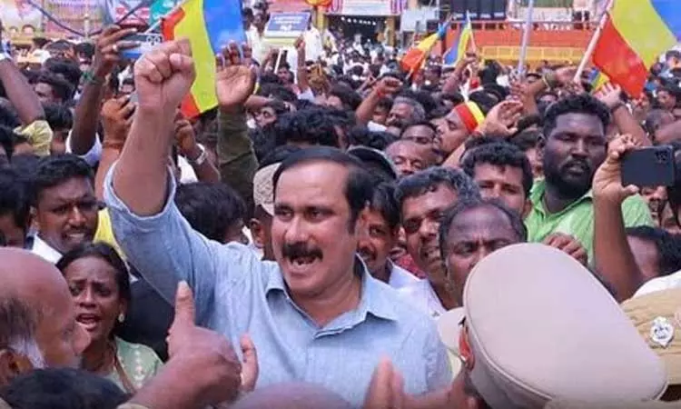 சிறை நிரப்பும் போராட்டத்தை எதிர்பார்த்து காத்திருக்கிறேன்: அன்புமணி ராமதாஸ் சிறை நிரப்பும் போராட்டத்தை எதிர்பார்த்து காத்திருக்கிறேன்: அன்புமணி ராமதாஸ்