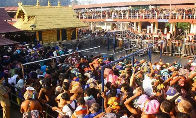 சபரிமலையில் பக்தர்களுக்கு புதிய தடை; இந்த ஆண்டு முதல் அமல்