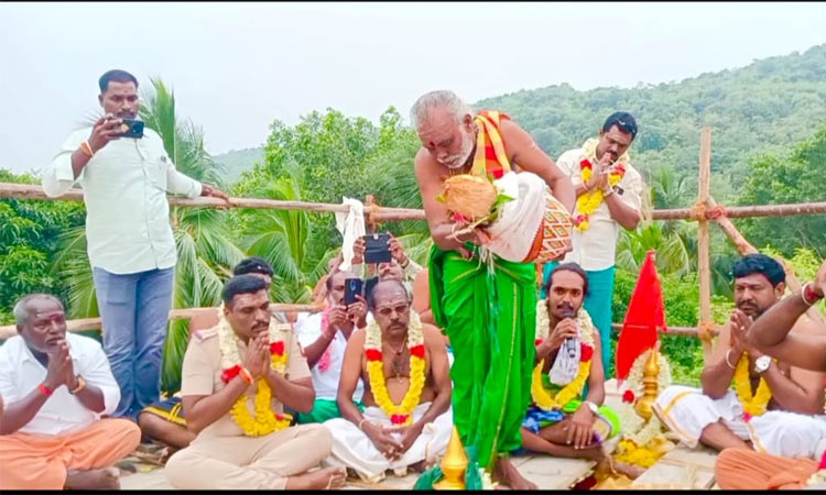 அச்சரப்பாக்கம் ஐயப்ப சுவாமி ஆலய மகா கும்பாபிஷேகம்