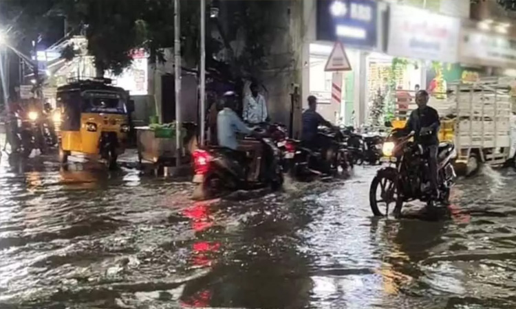 15 மாவட்டங்களில் அதிகாலை 4 மணி வரை மழைக்கு வாய்ப்பு