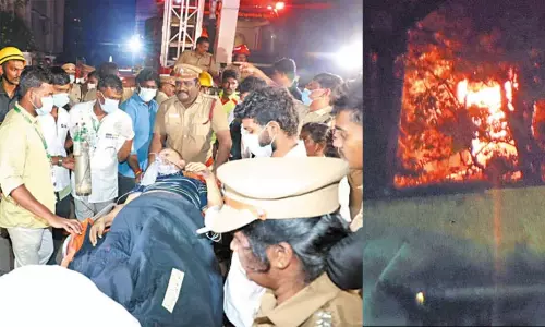 சென்னை தி.நகர் அடுக்குமாடி குடியிருப்பில் பயங்கர தீ விபத்து.. 6 பேர் மீட்பு