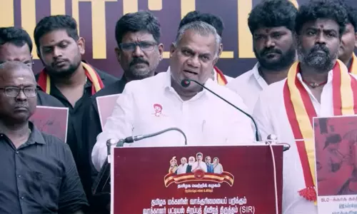 புறவாசல் வழியாக ஆட்சியாளர்கள் வெற்றி பெற பார்க்கிறார்கள் - புஸ்சி ஆனந்த் பேச்சு புறவாசல் வழியாக ஆட்சியாளர்கள் வெற்றி பெற பார்க்கிறார்கள் - புஸ்சி ஆனந்த் பேச்சு