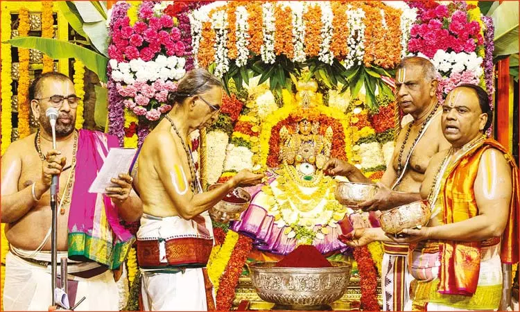 திருச்சானூர் பத்மாவதி தாயார் கோவிலில் லட்ச குங்குமார்ச்சனை