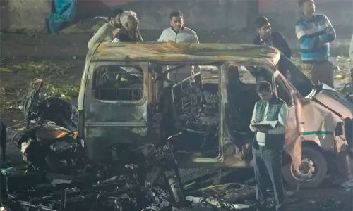 டெல்லி கார் வெடிப்பு: பலி எண்ணிக்கை 15 ஆக  உயர்வு