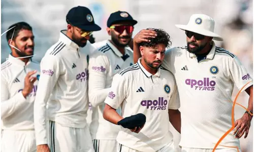 அணியில் 4 ஸ்பின்னர்கள் எதற்கு..? இந்திய முன்னாள் வீரர் கேள்வி