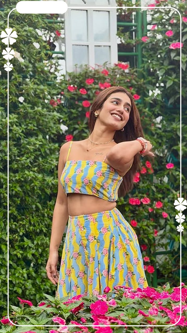 நடிகை பிரியா வாரியரின் லேட்டஸ்ட் கிளிக்ஸ்..!