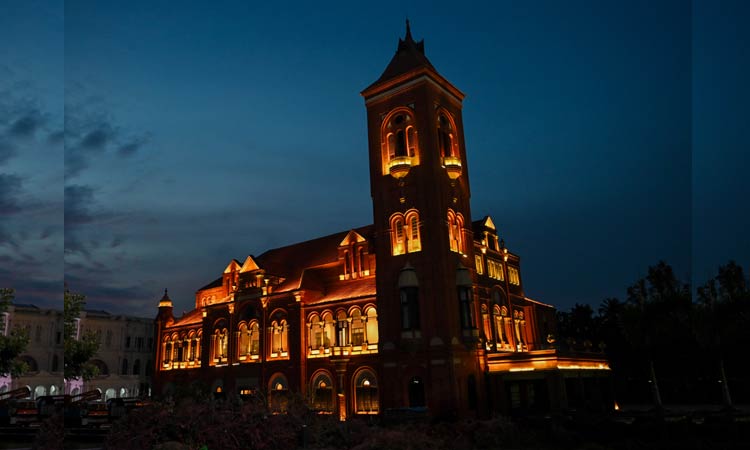 65 ஆண்டுகளுக்கு பிறகு வரும் 20-ந் தேதி மக்கள் பயன்பாட்டுக்கு வரும் விக்டோரியா ஹால்!