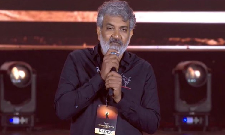 அனுமனை தவறாக பேசியதாக இயக்குநர் ராஜமவுலி மீது போலீசில் புகார்