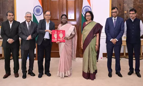 ஜனாதிபதியிடம் 16-வது நிதி ஆணையத்தின் அறிக்கை தாக்கல் ஜனாதிபதியிடம் 16-வது நிதி ஆணையத்தின் அறிக்கை தாக்கல்