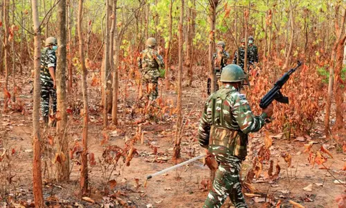 ஆந்திரா:  பாதுகாப்பு படையினருடனான மோதலில் 6 மாவோயிஸ்டுகள் படுகொலை