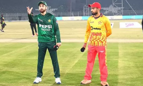 முத்தரப்பு டி20 தொடர்: பாகிஸ்தானுக்கு சவாலான இலக்கு நிர்ணயித்த ஜிம்பாப்வே