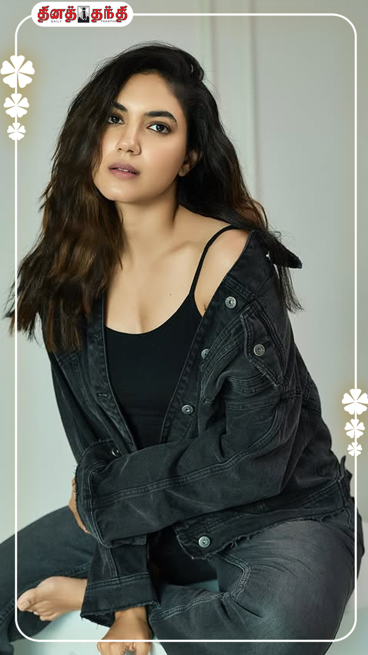 நடிகை ரிது வர்மாவின் லேட்டஸ்ட் கிளிக்ஸ்!