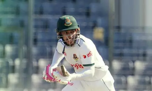 அயர்லாந்துக்கு எதிரான 2வது டெஸ்ட்: வங்காளதேசம் நிதான ஆட்டம் அயர்லாந்துக்கு எதிரான 2வது டெஸ்ட்: வங்காளதேசம் நிதான ஆட்டம்