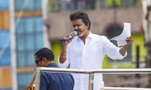 சேலத்தில் இருந்து மீண்டும் பிரசாரம் தொடங்க விஜய் திட்டம்?