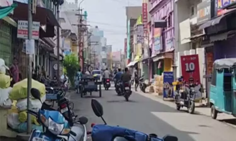 திண்டுக்கல்லில் வெடிமருந்துகள் பறிமுதல் - 2 பேரிடம் விசாரணை