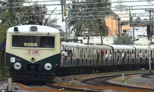 பராமரிப்பு பணி: சென்னையில் 49 மின்சார ரெயில் சேவைகள் ரத்து
