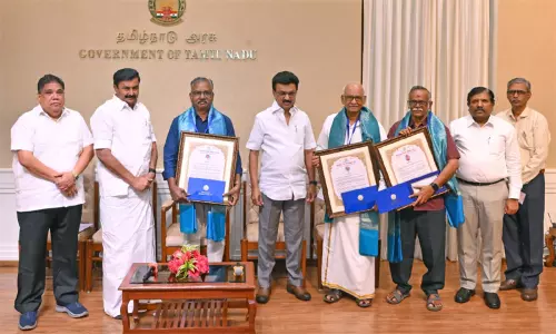தமிழறிஞர்கள் 3 பேருக்கு இலக்கிய மாமணி விருது: முதல்-அமைச்சர் மு.க.ஸ்டாலின் வழங்கினார்