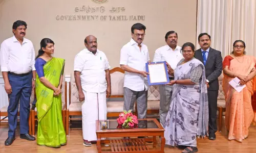 உயர்கல்வித்துறை சார்பில் ரூ.59.93 கோடி செலவில் கல்விசார் கட்டடங்கள்: முதல்-அமைச்சர் திறந்து வைத்தார் உயர்கல்வித்துறை சார்பில் ரூ.59.93 கோடி செலவில் கல்விசார் கட்டடங்கள்: முதல்-அமைச்சர் திறந்து வைத்தார்