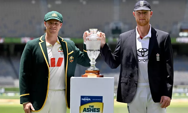 ஆஷஸ் தொடரை வென்று வரலாறு படைப்போம்: இங்கிலாந்து கேப்டன் நம்பிக்கை ஆஷஸ் தொடரை வென்று வரலாறு படைப்போம்: இங்கிலாந்து கேப்டன் நம்பிக்கை