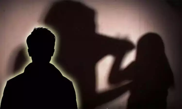 அக்காளுக்கு உதவியாக வந்த கொழுந்தியாளை கர்ப்பமாக்கிய வாலிபர்; ‘போக்சோ’ சட்டத்தில் கைது அக்காளுக்கு உதவியாக வந்த கொழுந்தியாளை கர்ப்பமாக்கிய வாலிபர்; ‘போக்சோ’ சட்டத்தில் கைது