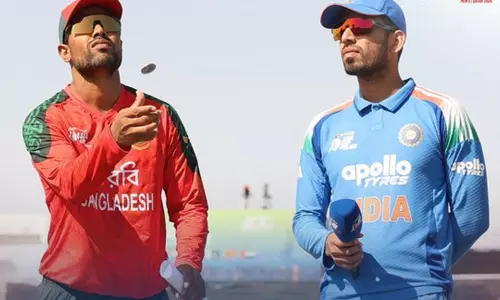 ஆசிய கோப்பை அரையிறுதி: வங்காளதேசத்துக்கு எதிராக இந்தியா பந்துவீச்சு தேர்வு ஆசிய கோப்பை அரையிறுதி: வங்காளதேசத்துக்கு எதிராக இந்தியா பந்துவீச்சு தேர்வு