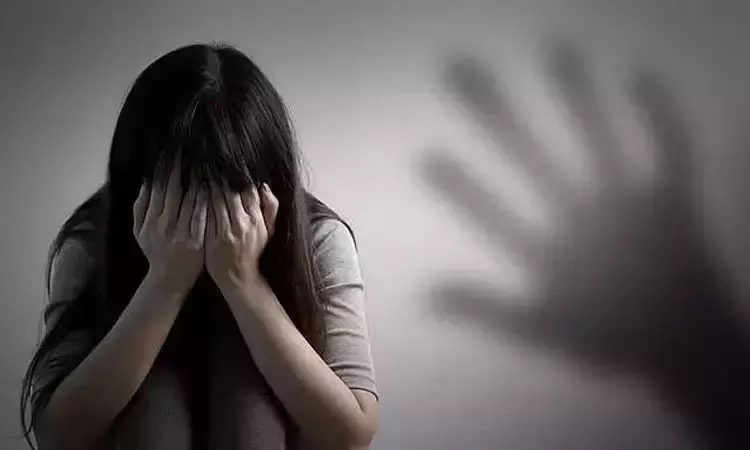 சென்னை: சாலையில் நடந்து சென்ற இளம்பெண்ணிடம் பாலியல் சீண்டல்: 10-ம் வகுப்பு மாணவன் கைது