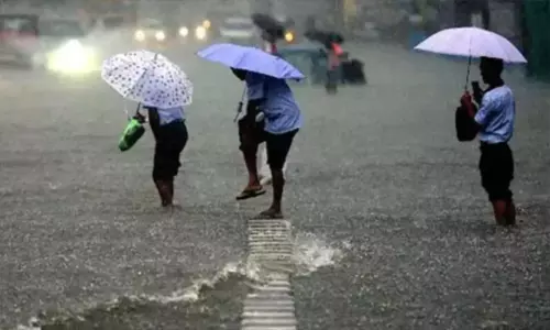 மதியம் 1 மணி வரை 15 மாவட்டங்களில் மழைக்கு வாய்ப்பு மதியம் 1 மணி வரை 15 மாவட்டங்களில் மழைக்கு வாய்ப்பு