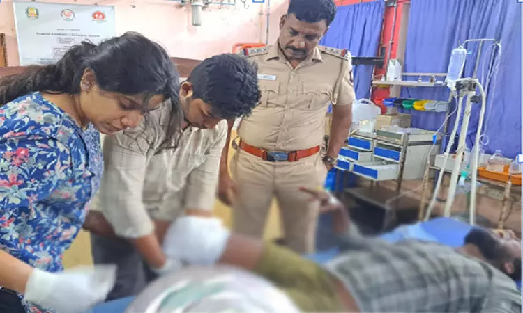 கடலூரில் கஞ்சா வியாபாரி துப்பாக்கியால் சுட்டுப்பிடிப்பு கடலூரில் கஞ்சா வியாபாரி துப்பாக்கியால் சுட்டுப்பிடிப்பு