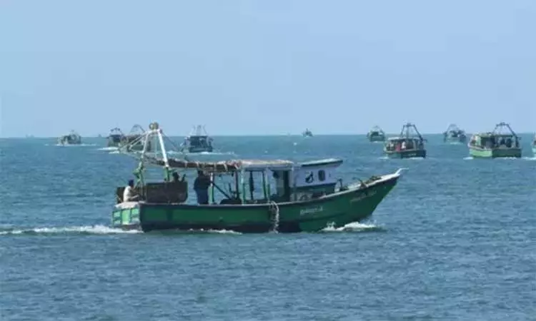 ஆழ்ந்த காற்றழுத்த தாழ்வு பகுதி; மீனவர்கள் நாளைக்குள் கரைக்கு திரும்ப வேண்டும் - வானிலை மையம் எச்சரிக்கை ஆழ்ந்த காற்றழுத்த தாழ்வு பகுதி; மீனவர்கள் நாளைக்குள் கரைக்கு திரும்ப வேண்டும் - வானிலை மையம் எச்சரிக்கை