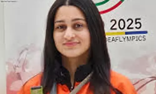 காது கேளாதோருக்கான ஒலிம்பிக் போட்டி: இந்திய வீராங்கனை தங்கம் வென்றார் காது கேளாதோருக்கான ஒலிம்பிக் போட்டி: இந்திய வீராங்கனை தங்கம் வென்றார்