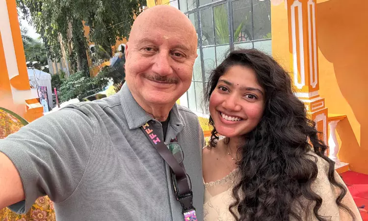 நடிகை சாய் பல்லவியை பாராட்டிய அனுபம் கெர்