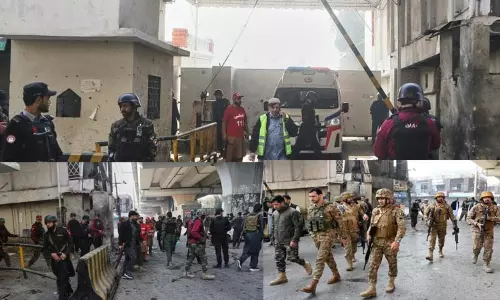 பாகிஸ்தான்: துணை ராணுவ தலைமையகத்தில் தற்கொலைப்படை தாக்குதல் - 3 ராணுவ வீரர்கள் பலி