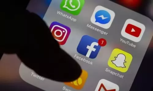 மலேசியாவில் சமூக வலைத்தளங்களை சிறுவர்கள் பயன்படுத்த தடை